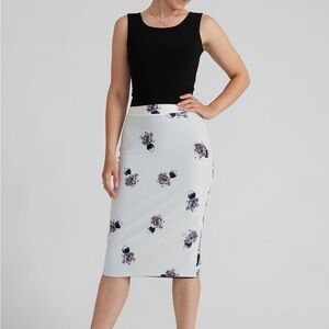 Coleccion Berlin Clarisa Floral Print White Skirt XS